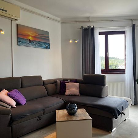 House Klarin Apartman Jezera Kültér fotó