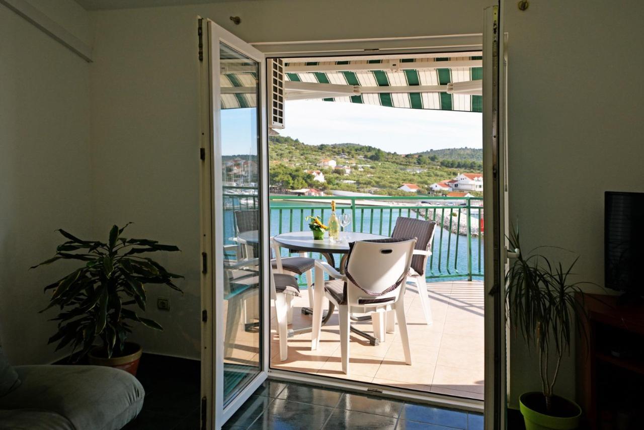 House Klarin Apartman Jezera Kültér fotó