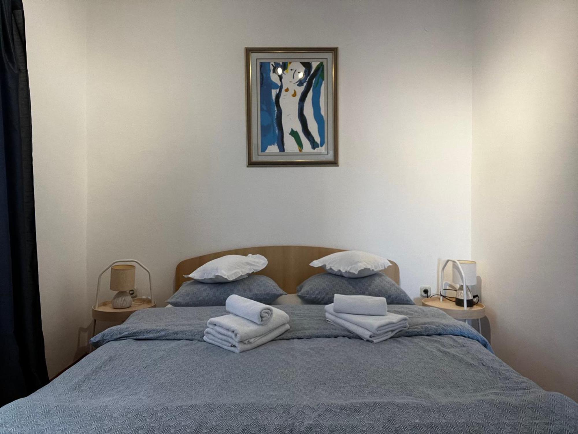 House Klarin Apartman Jezera Kültér fotó