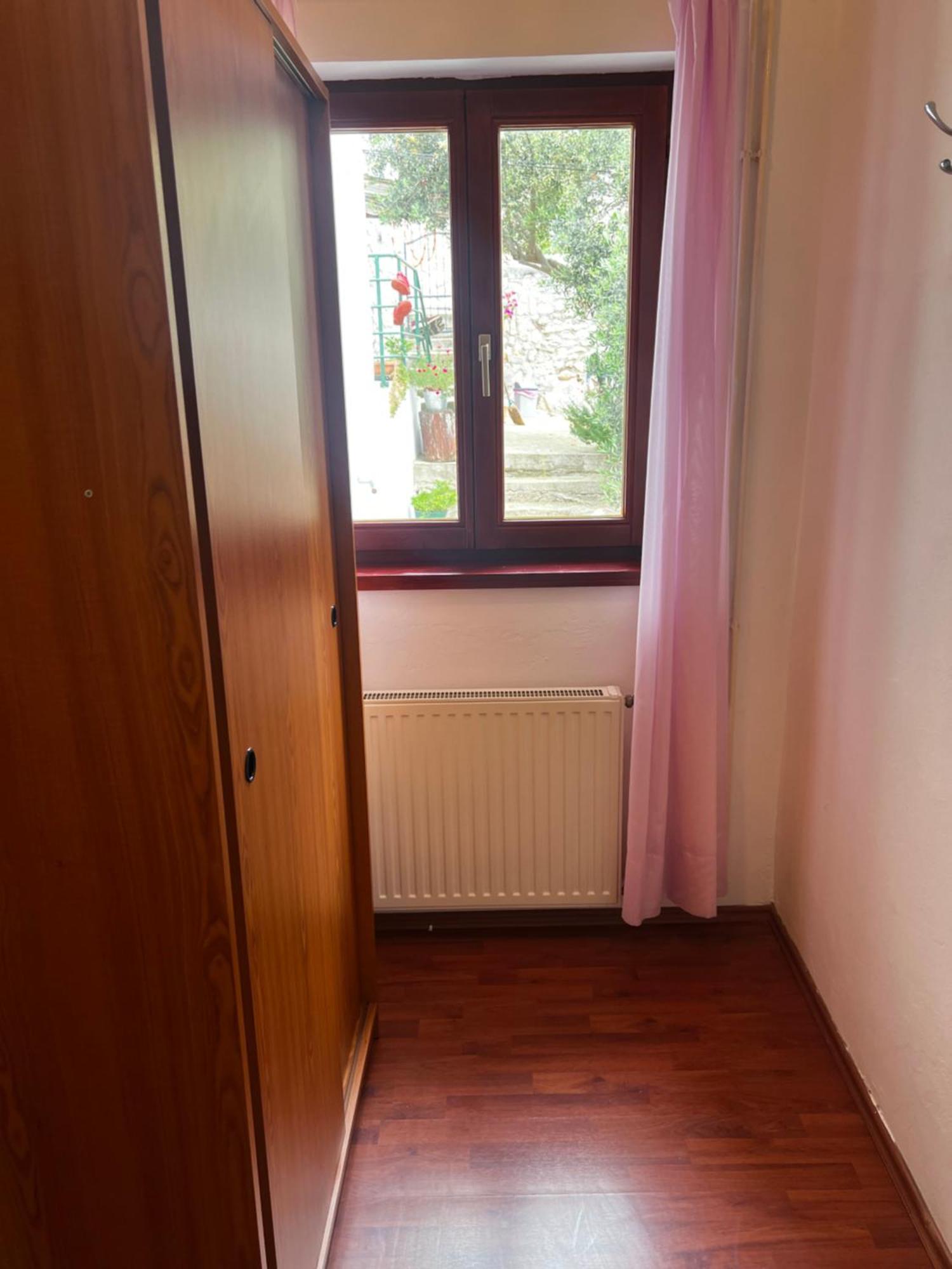 House Klarin Apartman Jezera Kültér fotó
